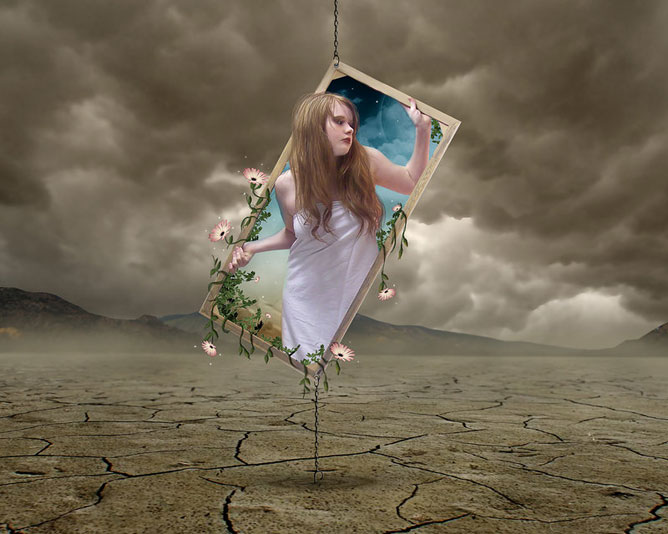 Kopár tájkép egy mágikus tükörrel amiből virágok nőnek és és egy fiatal lány hajol ki