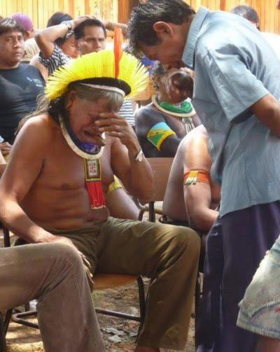 Kayapo indián törzsfőnök.